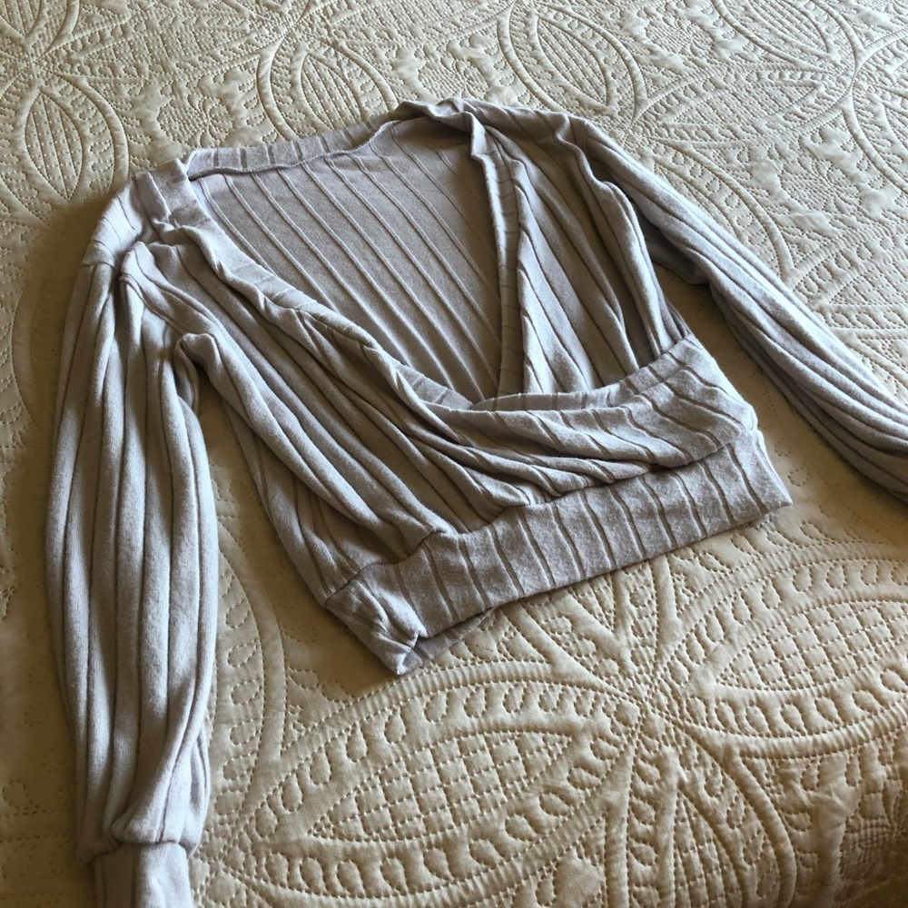 Lulu’s open back sweater